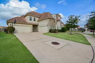 6302 Kennedy Hills Ct, Sugar Land, TX 77479 - Photo 2