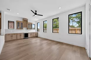 2505 Barton Crk Trl Dr, Friendswood, TX 77546 - Photo 16