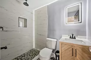 10430 Caxton St, Houston, TX 77016 - Photo 18