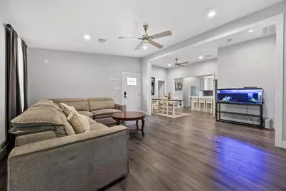 10430 Caxton Street, Houston, TX 77016 - Photo 8