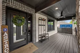 10430 Caxton St, Houston, TX 77016 - Photo 4