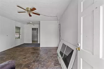 1210 10th Avenue N, Texas City, TX 77590 - Photo 4