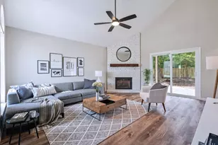 79 N Pathfinders Cir, The Woodlands, TX 77381 - Photo 6