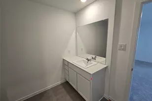 9211 Burch Eagle Ct, Baytown, TX 77521 - Photo 6