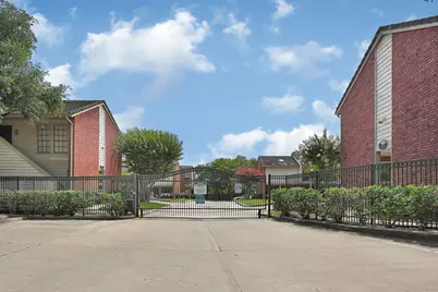 2211 S Kirkwood Road #26, Houston, TX 77077 - Photo 4