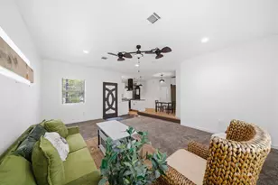6731 Couch St, Houston, TX 77091 - Photo 4