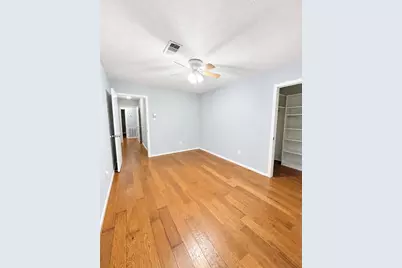 1326 Barrowgate Drive, Sugar Land, TX 77498 - Photo 14