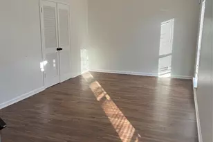 4322 Woodmont Dr, Houston, TX 77045 - Photo 4