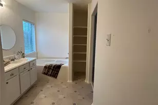 8010 Fox Street St, Baytown, TX 77523 - Photo 10
