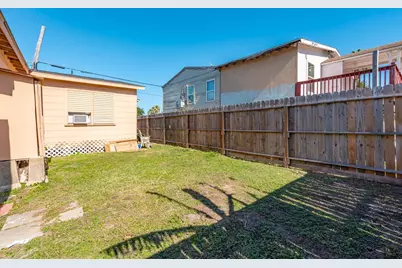 1014 48th Street, Galveston, TX 77551 - Photo 18