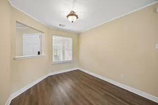 10819 E Linwood Dr, La Porte, TX 77571 - Photo 16