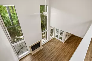 250 Sugar Berry Cir, Houston, TX 77024 - Photo 12