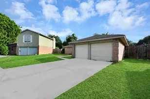 3302 Hombly Rd, Houston, TX 77066 - Photo 1