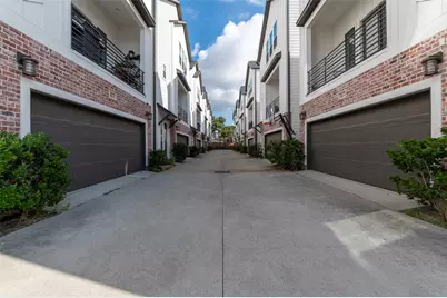 954 Fisher Street #B, Houston, TX 77018 - Photo 10