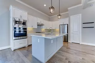 954 Fisher St, Houston, TX 77018 - Photo 14
