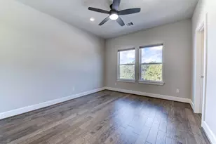 954 Fisher St, Houston, TX 77018 - Photo 24
