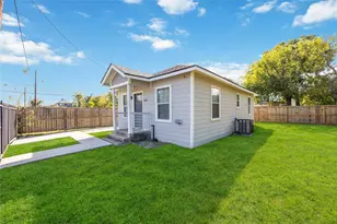 3810 Rawley St, Houston, TX 77020 - Photo 6