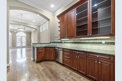 107 Dennis Street, Houston, TX 77006 - Photo 22