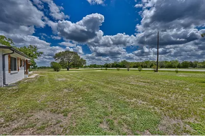 1620 W US Highway 290, Carmine, TX 78932 - Photo 32