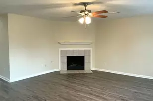 410 Sun River Ln, Dickinson, TX 77539 - Photo 4