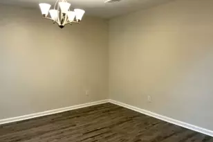 410 Sun River Ln, Dickinson, TX 77539 - Photo 8