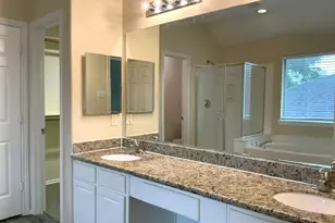 410 Sun River Ln, Dickinson, TX 77539 - Photo 14