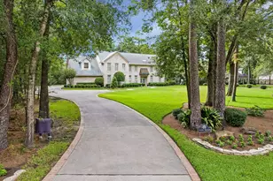 48 Autumn Crescent, The Woodlands, TX 77381 - Photo 2