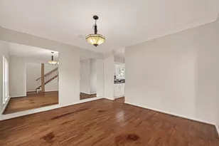 2406 Droxford Dr, Houston, TX 77008 - Photo 8