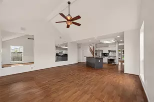 2406 Droxford Dr, Houston, TX 77008 - Photo 12