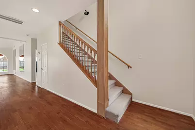 2406 Droxford Drive, Houston, TX 77008 - Photo 6