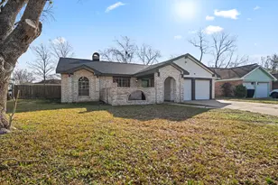 15403 Blueridge Rd, Houston, TX 77489 - Photo 2