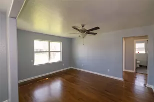 110 S Magnolia St, Lake Jackson, TX 77566 - Photo 8