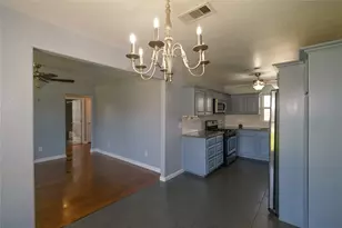 110 S Magnolia St, Lake Jackson, TX 77566 - Photo 10