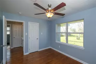 110 S Magnolia St, Lake Jackson, TX 77566 - Photo 30