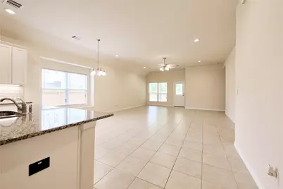 604 W Linnwood Drive, Woodbranch, TX 77357 - Photo 16