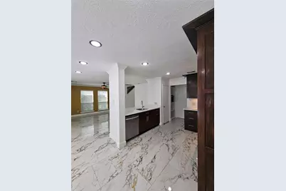 9207 Dairy View Lane, Houston, TX 77099 - Photo 6