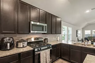 11714 Glossy Oak Ln, Houston, TX 77066 - Photo 6