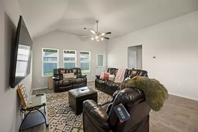 11714 Glossy Oak Lane, Houston, TX 77066 - Photo 10