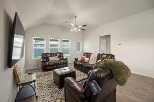 11714 Glossy Oak Ln, Houston, TX 77066 - Photo 10