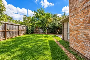 11542 Wickersham Ln, Houston, TX 77077 - Photo 34