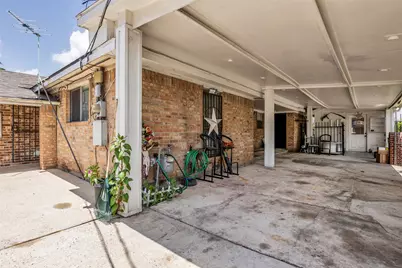 809 Brooks Street, Houston, TX 77009 - Photo 2
