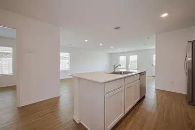 9603 Fulvetta Briar Court, Baytown, TX 77521 - Photo 8