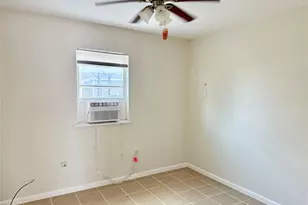 3910 Hoffman St, Houston, TX 77026 - Photo 8