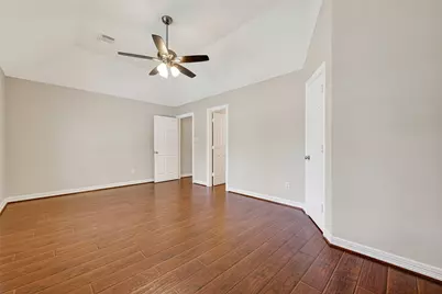 4907 Keneshaw Street, Sugar Land, TX 77479 - Photo 32