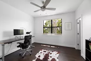 2105 Woodhead St, Houston, TX 77019 - Photo 22