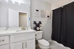 9710 Bob White Dr, Houston, TX 77096 - Photo 16