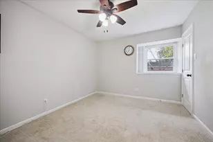 9710 Bob White Dr, Houston, TX 77096 - Photo 14