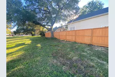 4800 Bellaire Boulevard, Bellaire, TX 77401 - Photo 6