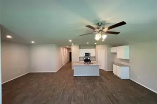 13872 Rock Island Trl, Conroe, TX 77384 - Photo 2