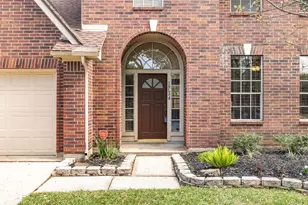 1734 Emerald Lake Ct, Houston, TX 77062 - Photo 4